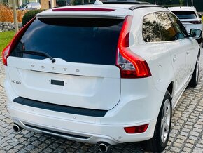 Volvo XC60 2.4D 4x4 AUT R-DESIGN TAŽNÉ SENZORY SERVISKA - 6