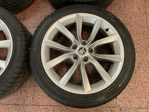 Originalní ALU kola Škoda 5x112 r18 zimní pneu 7mm - 6