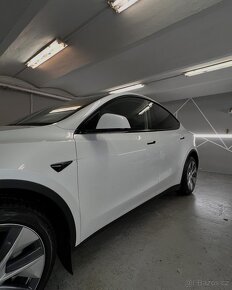 Tesla model Y LR Dual Motor Berlín+TAŽNÉ+BOOST - 6