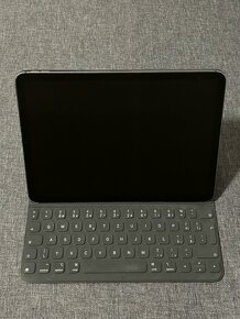 APPLE IPAD AIR4 256GB + APPLE KLÁVESNICE - 6