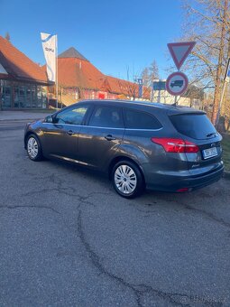 Ford focus 1.5i ecobust combi rv.2016 nové v ČR - 6