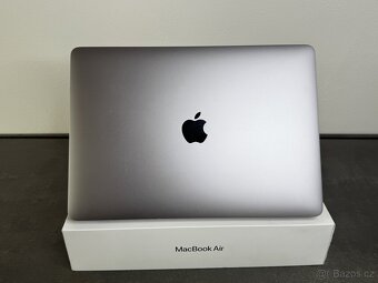 MacBook Air 13" 2020 512GB / i5 / 8GB / Kompletní balení - 6