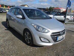 HYUNDAI i30 1,6i CVVT Trikolor odp. DPH, CZauto 2015 - 6