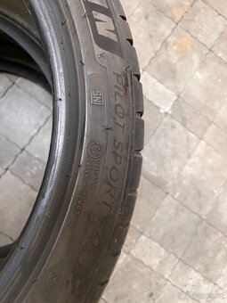 Michelin Pilot Sport 4 ZP 245/40 R19 - 6