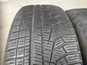 Prodám 2 pěkné zimní gumy Hankook Cept 205/55 R17 DOT 2722 - 6