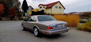 JAGUAR XJ 4.0 V8 209 kw. Lpg - 6