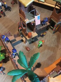 play mobil fort reno + indianska vesnice + lupici - 6