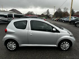 TOYOTA  AYGO 1,0i KLIMA - SERVO - SERV. KNIHA - 6