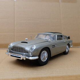 Modely 1:18 Prodám sbírku Aston Martin Autoart - 6