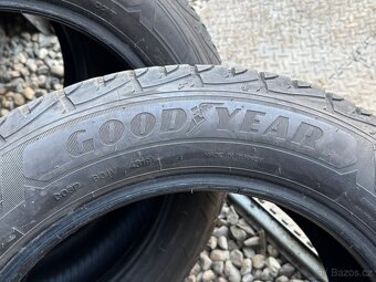 215/60/17C - Goodyear zimní sada pneu - 6