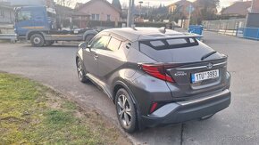 toyota C-HR 1,8 16v 72 kw hybrid - 6