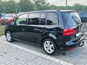 Volkswagen Touran DSG - 6