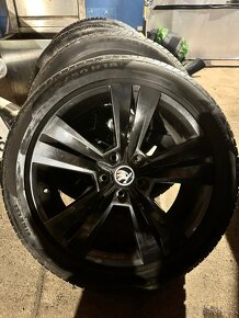 Škoda karoq originál letní pneu 215/50 r18” 7.0Jx18 ET45 - 6