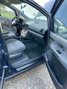 Volkswagen Sharan 2.0 - 6