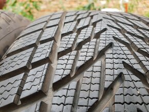 235/55 r17  Goodyear UltraGrip Performance 3 - 6