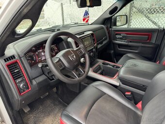 Dodge Ram 1500 Rebel 5.7 Hemi 4x4 - 6