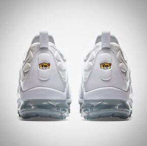 NIKE Air VaporMax PLUS 2019 "White platinum" - 6