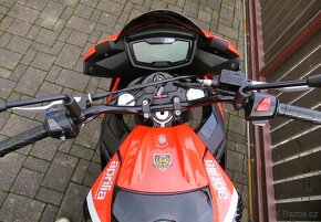 Aprilia Tuono 125 - 6