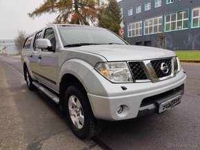 Nissan Navara 2,5 DCi 4x4 / automat / - 6