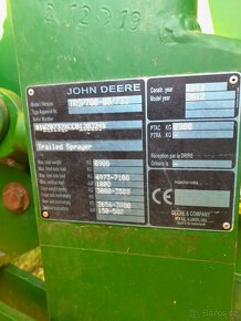 Postřikovač John Deere 732i - 6