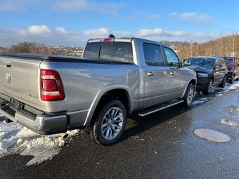 Prodám Dodge Ram  3,6 PENTASTAR Laramie 4x4 super stav - 6