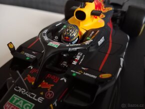 F1 Red Bull RB19 - 6