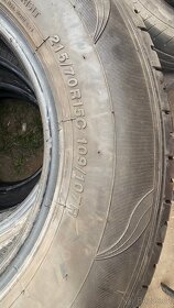 215/70 r15  109/107r - 6