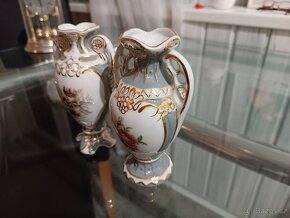 Prodám 2ks porcelánových váziček - 6