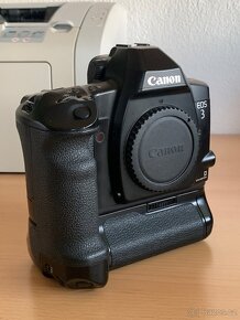 Canon EOS 3 + battery grip - 6