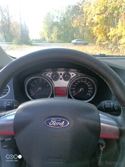 Ford Focus 1.6 74 kW - 6