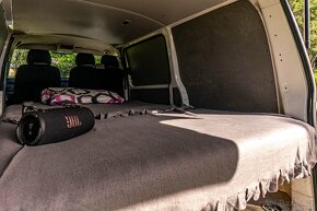 Pronájem OBYTNA DODAVKA VW Transporter CAMPING 2.0 - 6