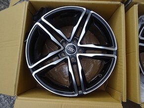 Alu disky Wheelworld, 18", 5x112, ET 26 , šířka 8J - 6