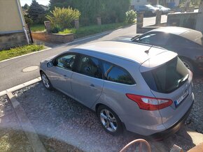 Ford Focus 2.0 tdci 103kw titanium - 6