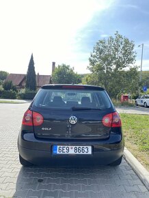 Volkswagen Golf 5 1,9 TDI - 6