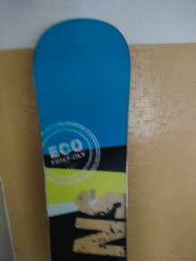 Prodám úplně nový snowboard TRANS 166cm dlouhý. - 6