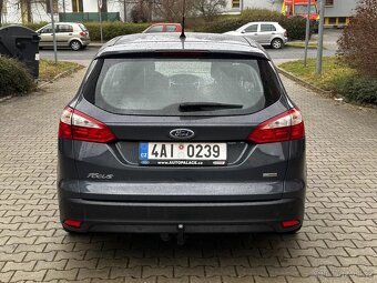 Ford Focus 1.6 TDCi Titanium Xenony Navi Tažné ALU R18 - 6