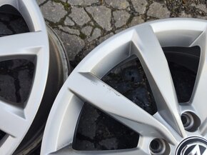 17"alu sada disků Dijon 5x112 origo VW Golf 7 GTD Octavia 3 - 6