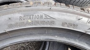 Zimní pneu 225/45/18 Bridgestone - 6