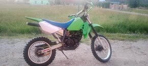 Kawasaki KLR 250 - 6