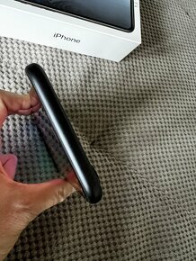 Iphone XR, 128 GB, black - 6