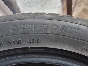 Zimní pneu Dunlop 98H 225 50 17 - 6