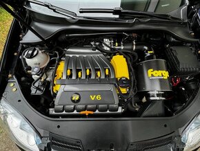 VW GOLF R32 - 6