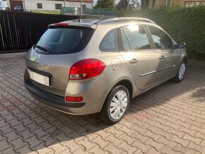 RENAULT CLIO 1.2i - 6