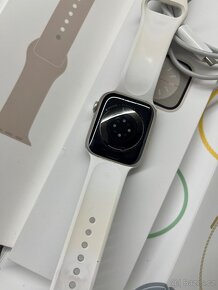 Apple Watch 8 44mm - 6