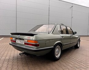 BMW E28 528i 2.5 turbo - 6