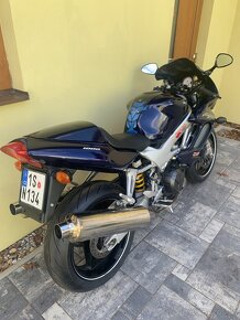 Honda VTR 1000 Firestorm - 6