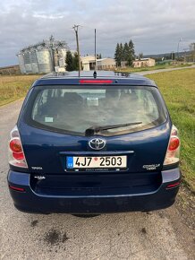 Toyota Corolla Verso 1,8 VVT-i  95 KW r.v. 2004 . - 6