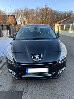 PEUGEOT 5008 1.6HDi 1.MAJITEL - pro všechny na splátky - 6