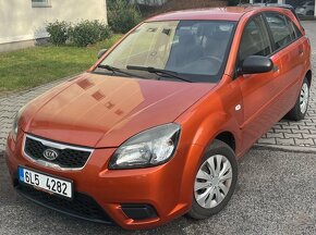 Kia Rio 1.4i 16V 2010 - 6