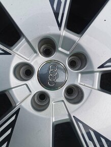 Originální alu kola na AUDI E-tron 19" - 6